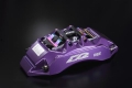 Přední brzdový kit D2 Racing pro Buick Regal (09-), 8-pístkové brzdiče verze Sport, pevné kotouče 330x32mm