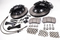 Přední brzdový kit D2 Racing pro Buick Regal (09-), 8-pístkové brzdiče verze Sport, pevné kotouče 330x32mm