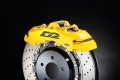 Přední brzdový kit D2 Racing pro Bentley Flying Spur V8 (16-), 8-pístkové brzdiče, plovoucí kotouče 400x36mm